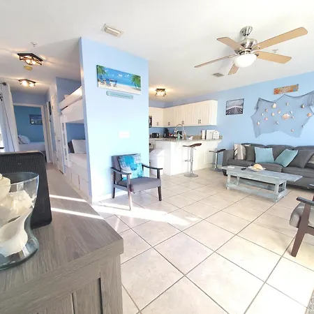 Navarre Beach Landing - Pool, Balcony, Fireplace, Kitchen, Laundry & Work Desk